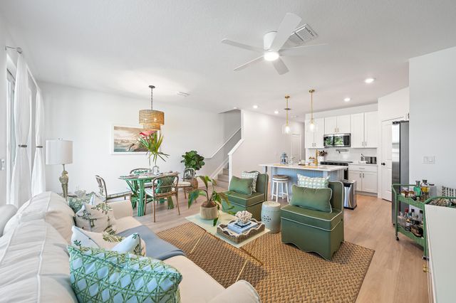 327 SE Halifax Lane, Stuart, FL 34994