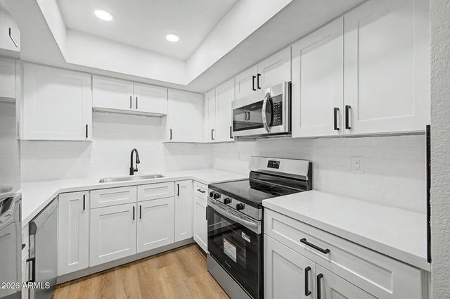1340 N RECKER Road 322, Mesa, AZ 85205