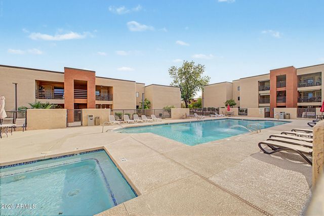 1340 N RECKER Road 322, Mesa, AZ 85205