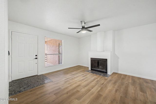 1340 N RECKER Road 322, Mesa, AZ 85205