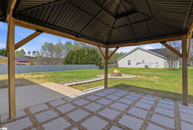 621 Drew Street, Greenville, SC 29617