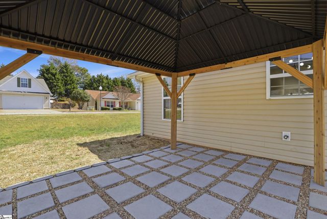 621 Drew Street, Greenville, SC 29617