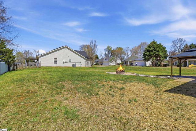 621 Drew Street, Greenville, SC 29617