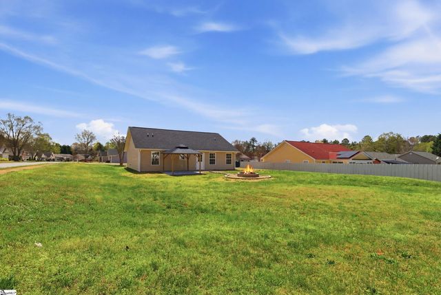 621 Drew Street, Greenville, SC 29617