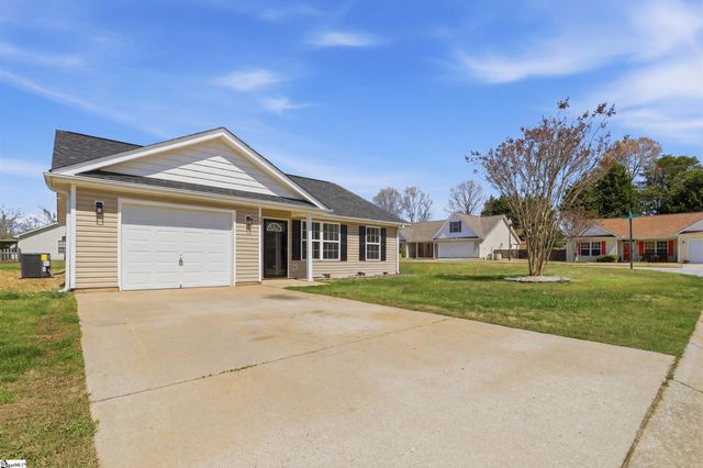 621 Drew Street, Greenville, SC 29617