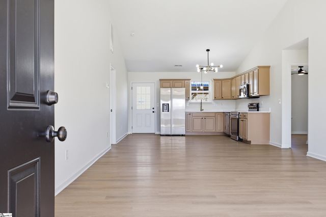 621 Drew Street, Greenville, SC 29617