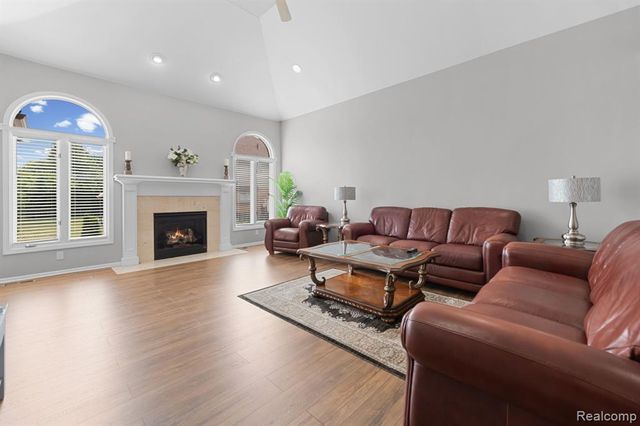 56334 Birkdale Drive, Macomb, MI 48042