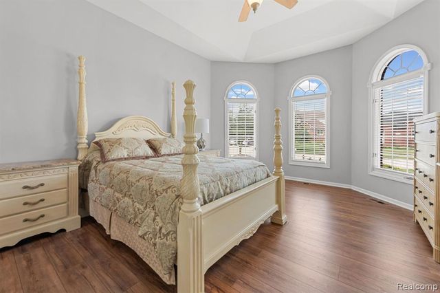 56334 Birkdale Drive, Macomb, MI 48042