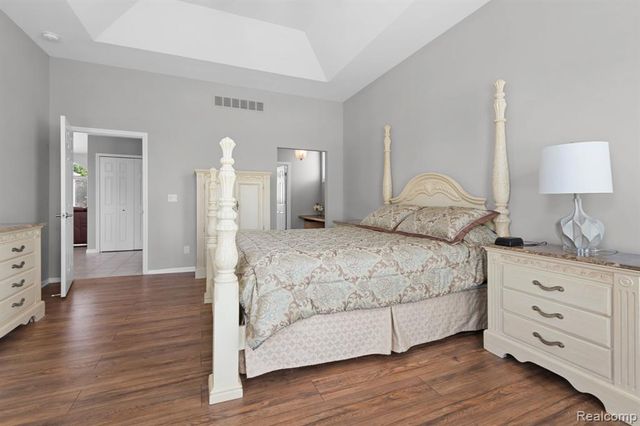 56334 Birkdale Drive, Macomb, MI 48042