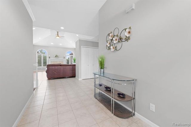 56334 Birkdale Drive, Macomb, MI 48042