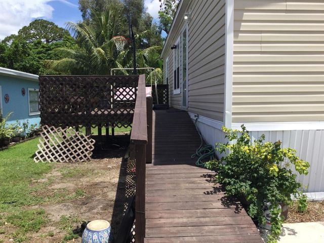 5000 SE Federal Highway 82, Stuart, FL 34997
