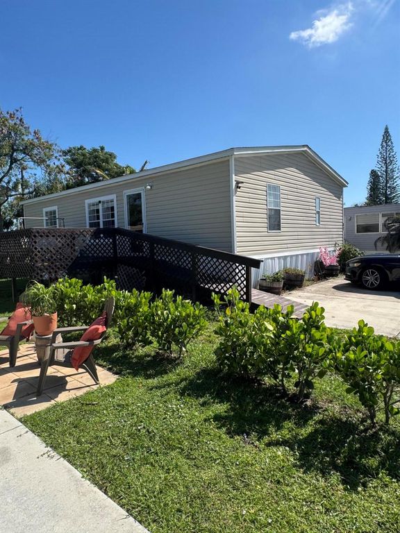 5000 SE Federal Highway 82, Stuart, FL 34997