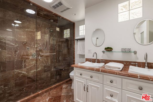 3425 Ione Drive, Los Angeles, CA 90068