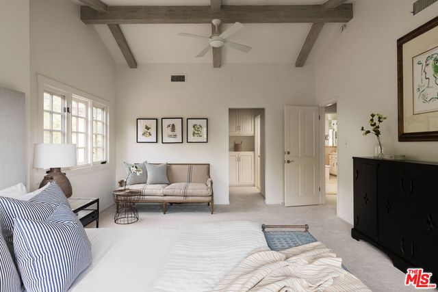 3425 Ione Drive, Los Angeles, CA 90068