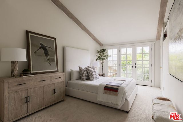 3425 Ione Drive, Los Angeles, CA 90068