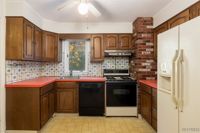 87 Maple Avenue, Hamburg, NY 14075