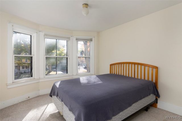 87 Maple Avenue, Hamburg, NY 14075