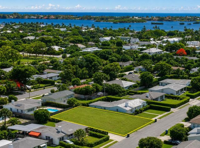 345 Leigh Road, West Palm Beach, FL 33405