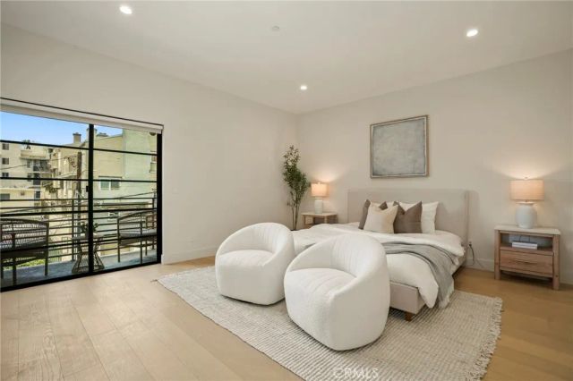 8788 Shoreham 32, West Hollywood, CA 90069