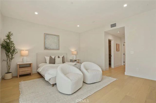 8788 Shoreham 32, West Hollywood, CA 90069
