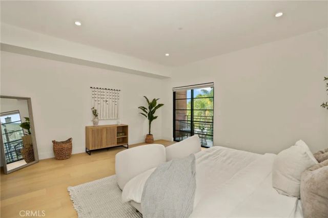 8788 Shoreham 32, West Hollywood, CA 90069