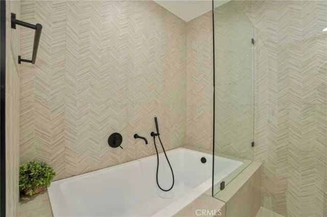 8788 Shoreham 32, West Hollywood, CA 90069