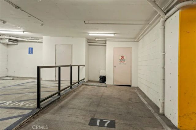 8788 Shoreham 32, West Hollywood, CA 90069