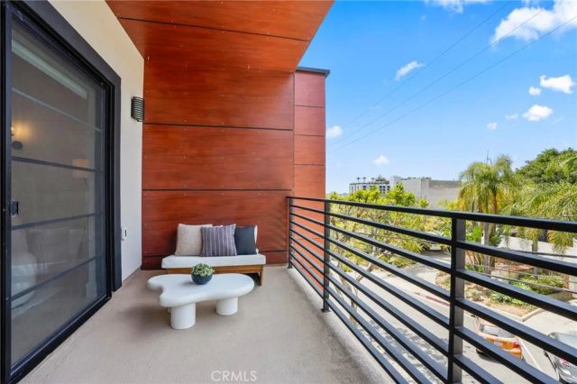 8788 Shoreham 32, West Hollywood, CA 90069