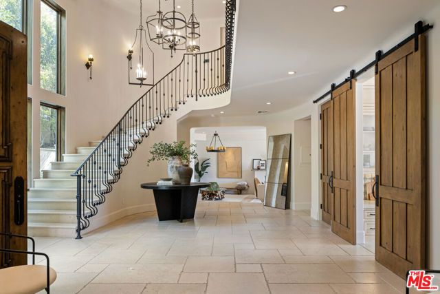 1921 Bel Air Road, Los Angeles, CA 90077