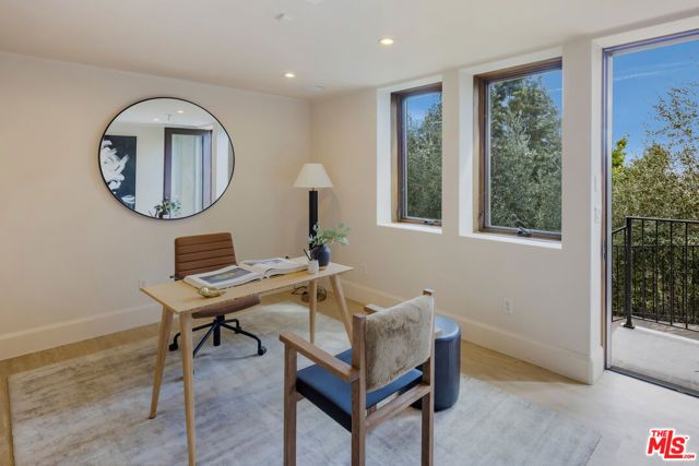 1921 Bel Air Road, Los Angeles, CA 90077