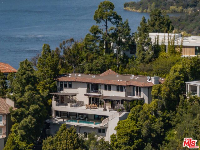 1921 Bel Air Road, Los Angeles, CA 90077