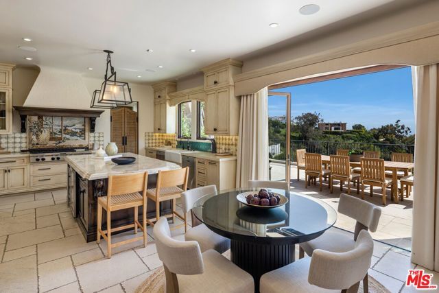 1921 Bel Air Road, Los Angeles, CA 90077