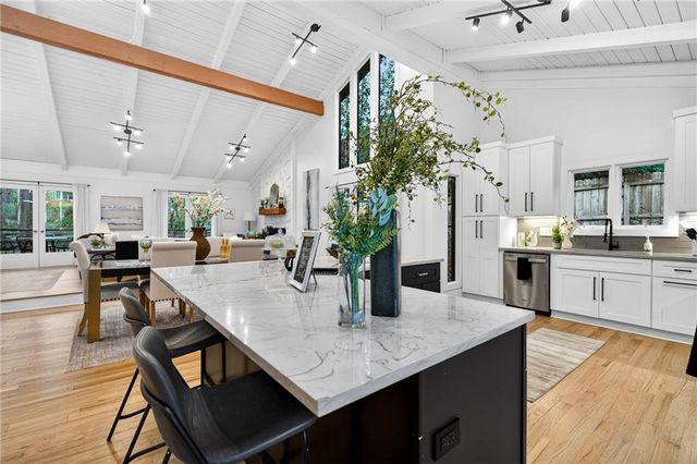 3165 Brookview Drive, Marietta, GA 30068