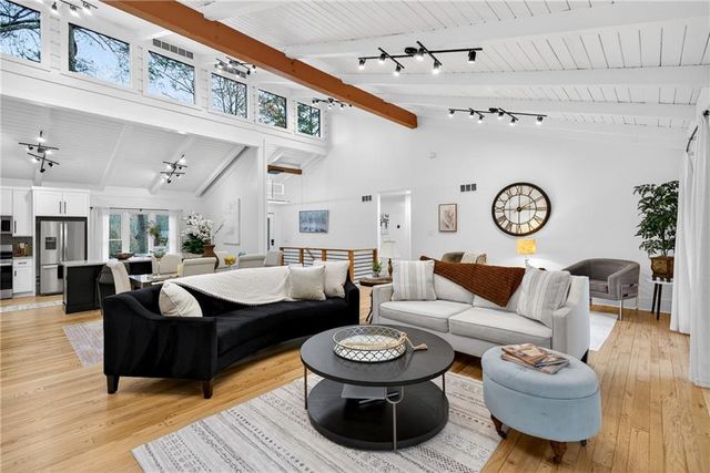 3165 Brookview Drive, Marietta, GA 30068