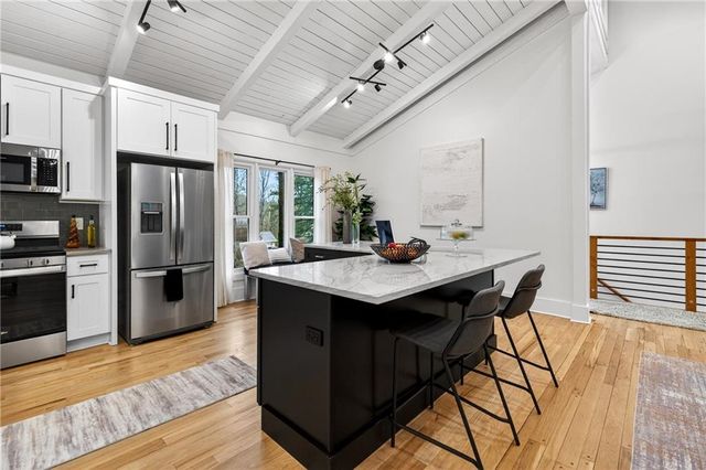 3165 Brookview Drive, Marietta, GA 30068