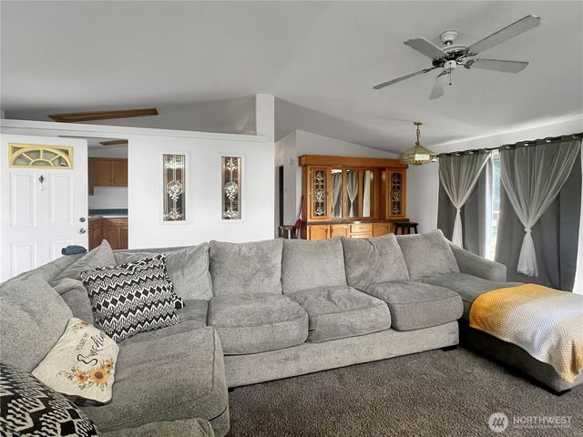 838 King Road, Winlock, WA 98596