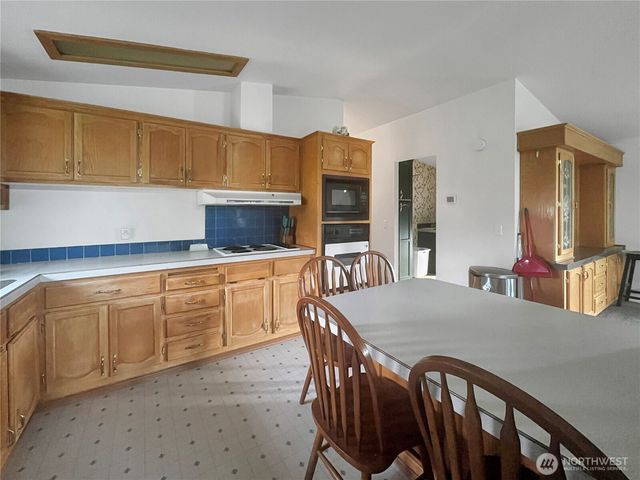 838 King Road, Winlock, WA 98596