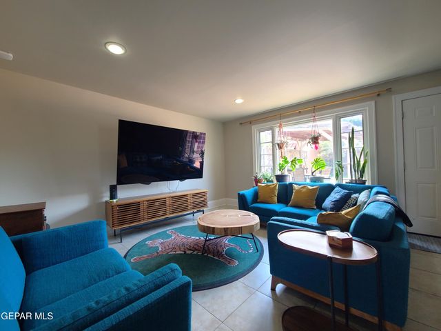 602 CINCINNATI Avenue, El Paso, TX 79902