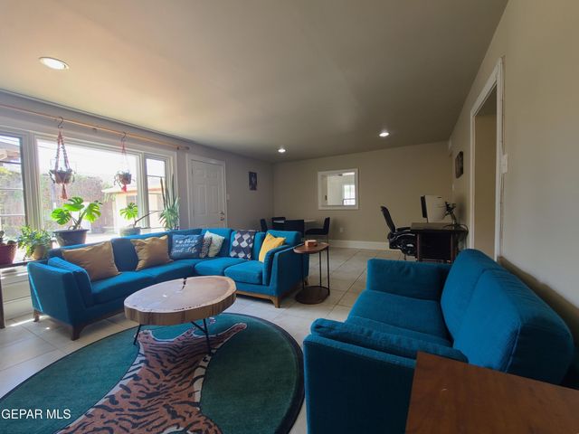 602 CINCINNATI Avenue, El Paso, TX 79902