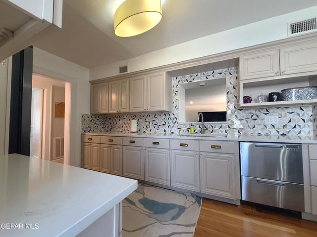 602 CINCINNATI Avenue, El Paso, TX 79902