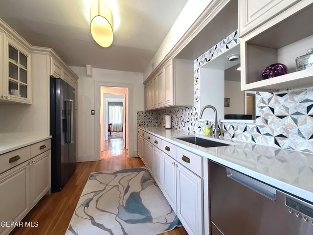 602 CINCINNATI Avenue, El Paso, TX 79902