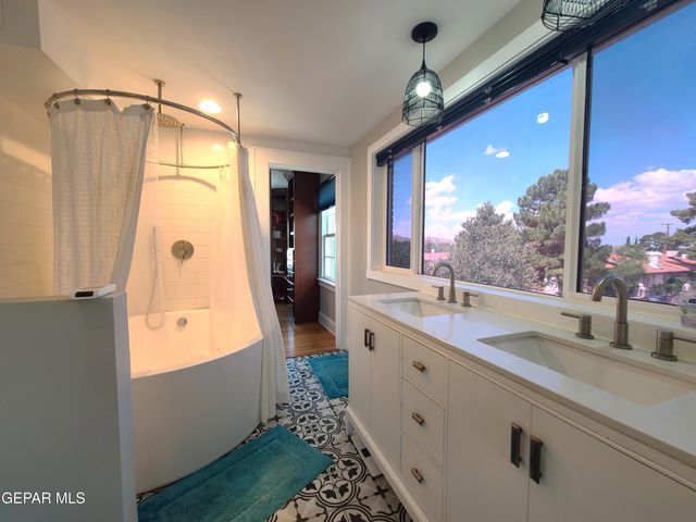 602 CINCINNATI Avenue, El Paso, TX 79902