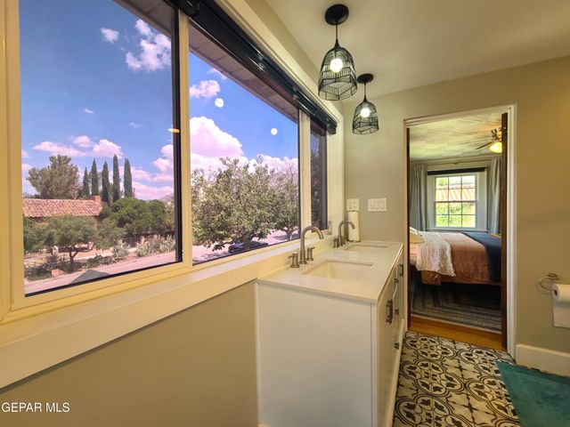 602 CINCINNATI Avenue, El Paso, TX 79902