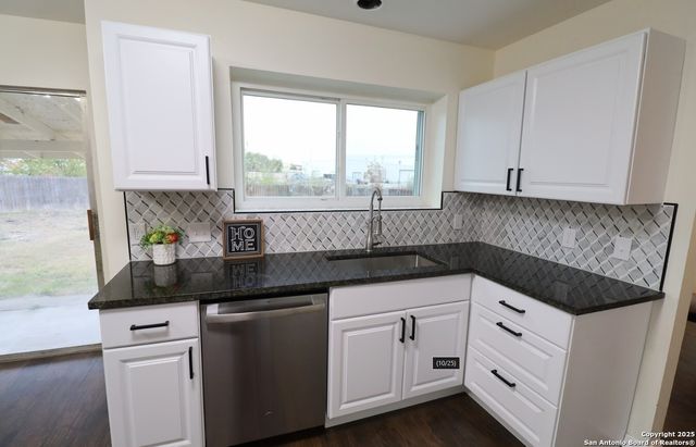 5811 Bear Lake, San Antonio, TX 78244