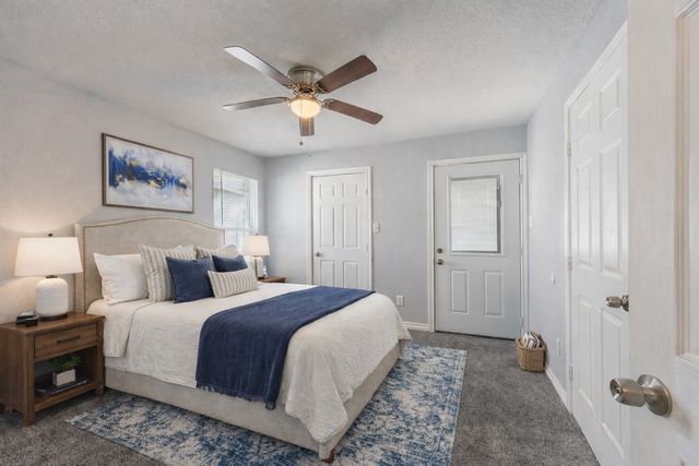 4042 Ladale Drive, Dallas, TX 75212