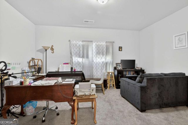103 Willowbrook Court, Calhoun, GA 30701
