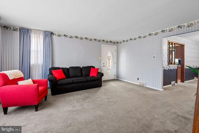 1713 FAUNCE ST, Philadelphia, PA 19111