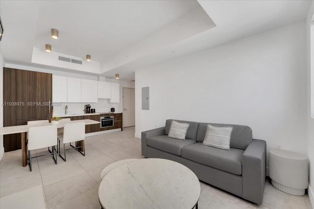 239 SW 9th St 1603, Miami, FL 33130