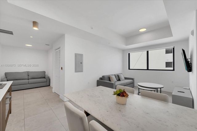 239 SW 9th St 1603, Miami, FL 33130