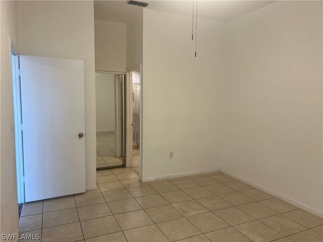 3841 Schoolhouse RD E 7, Fort Myers, FL 33916